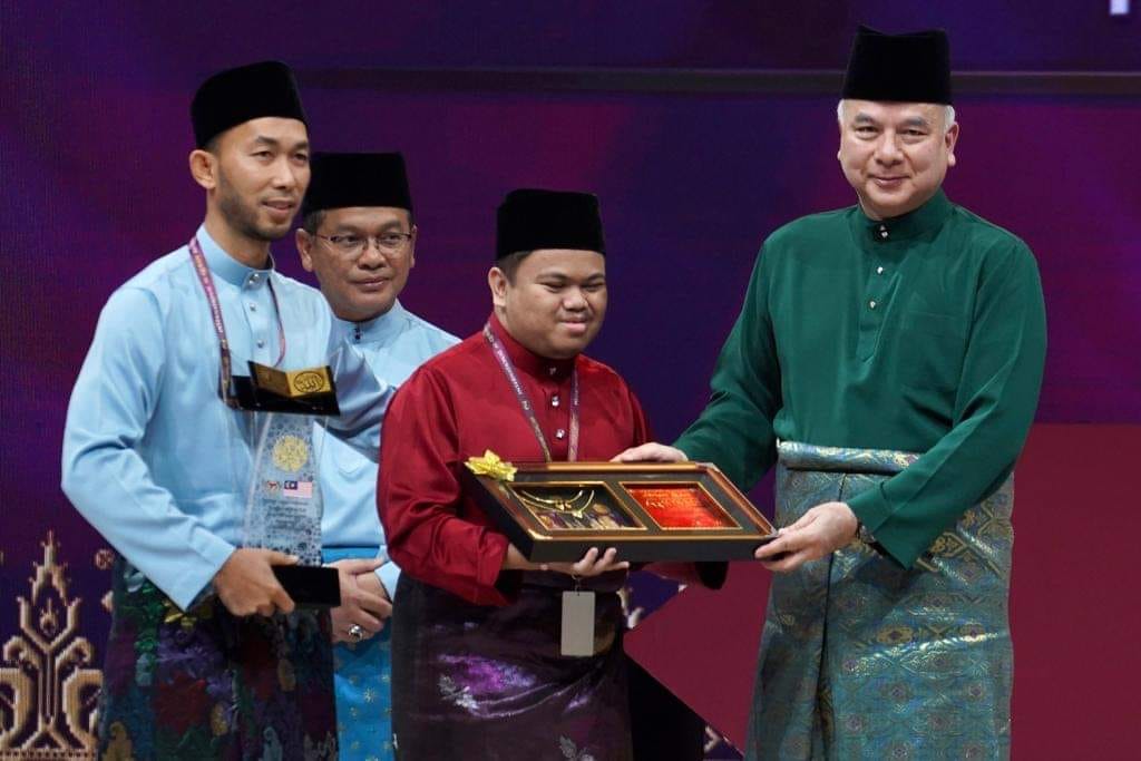 Masalah Penglihatan Bukan Penghalang